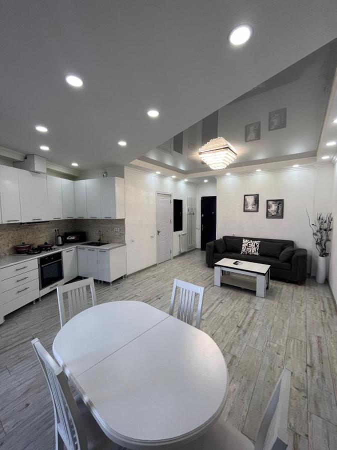 Kobi Apartments Tbilisi Eksteriør billede